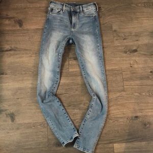 H&M lightwash Jeans